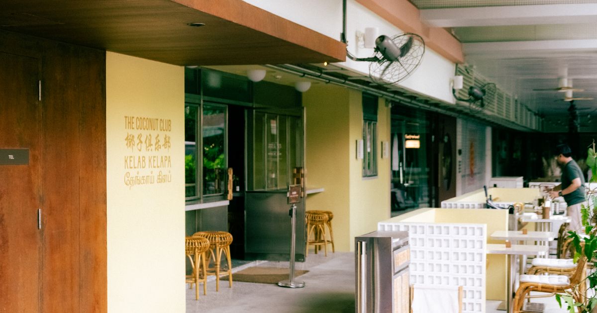 Commercial Misting Fans for Restaurants: Complete Guide